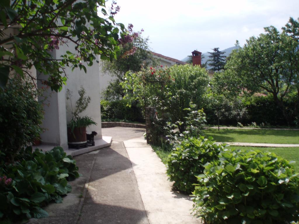 Guest House Lidija 马图利 外观 照片